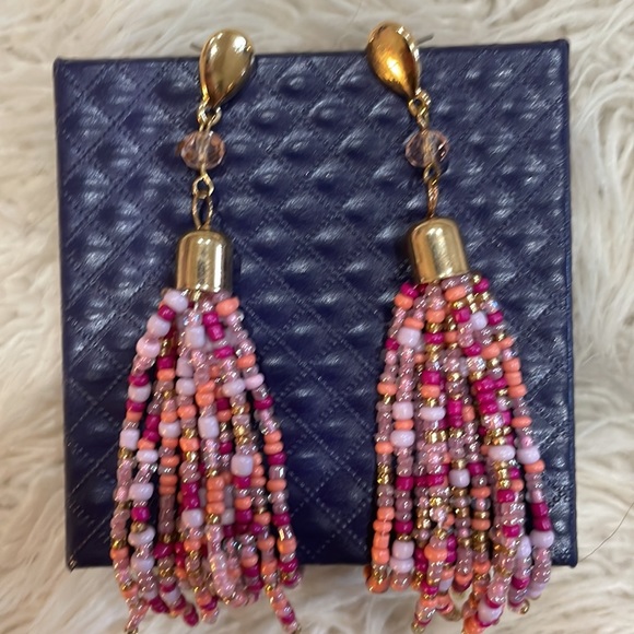 Bundle deal! Amazing never worn statement earrings. - Picture 6 of 8
